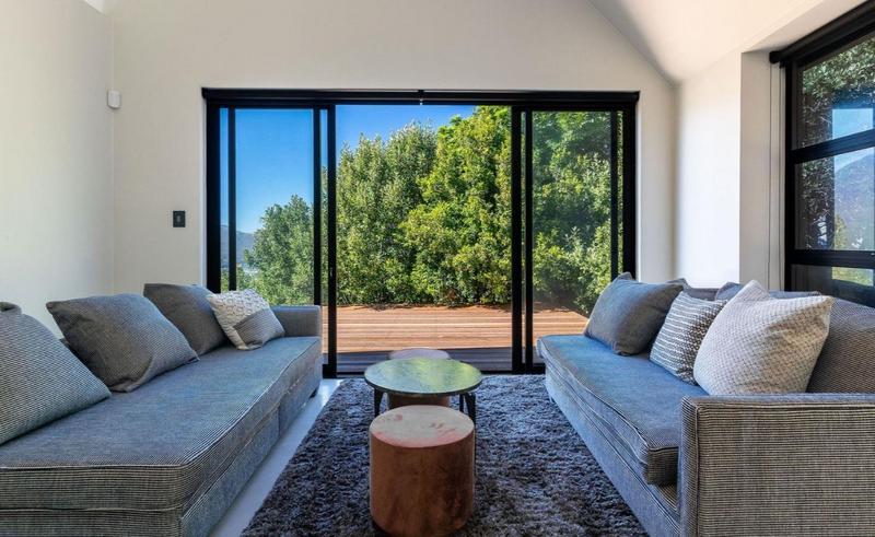 6 Bedroom Property for Sale in Hout Bay Western Cape